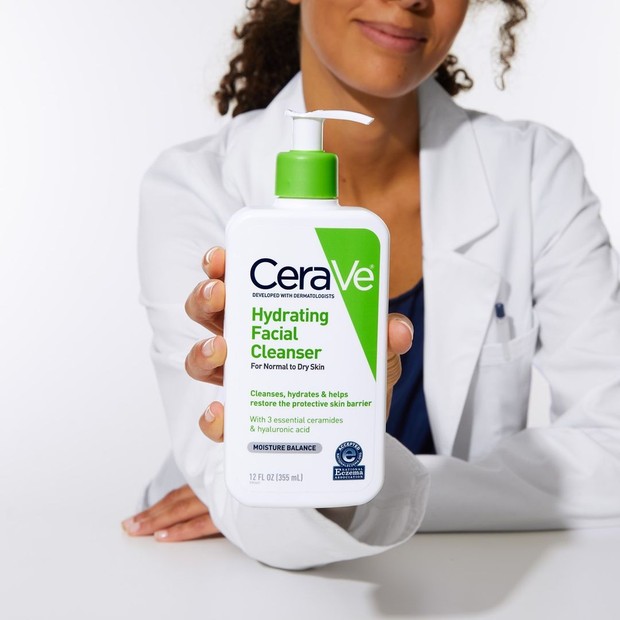 Cerave Hydrating Facial Cleanser