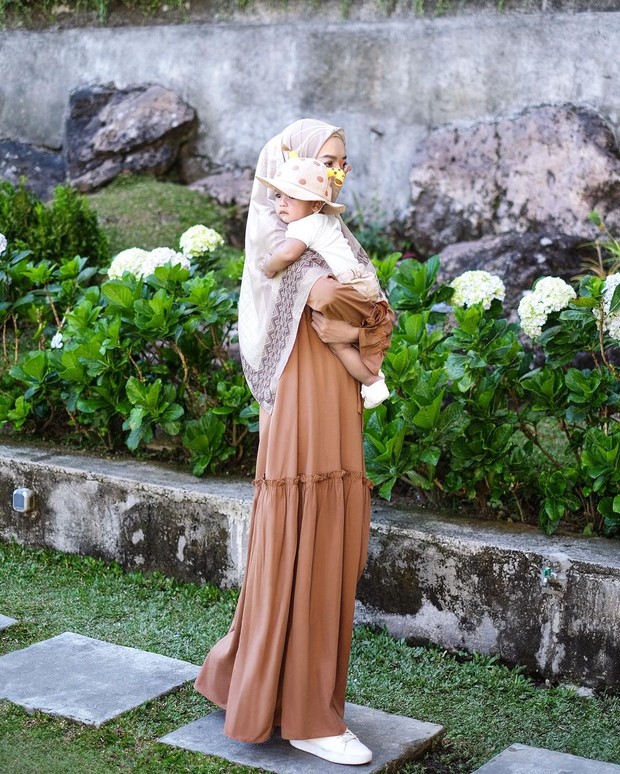Gamis ruffle/pexels.com Gamis ruffle