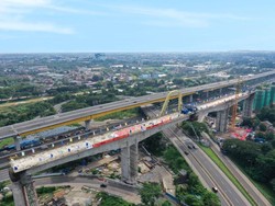 Perjalanan Megaproyek Kereta Cepat JKT-BDG: Ditolak Jonan hingga Telan APBN