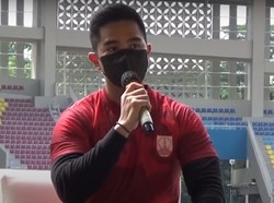 Kaesang Parodikan Baliho Kepak Sayap Puan dan Kerja Airlangga