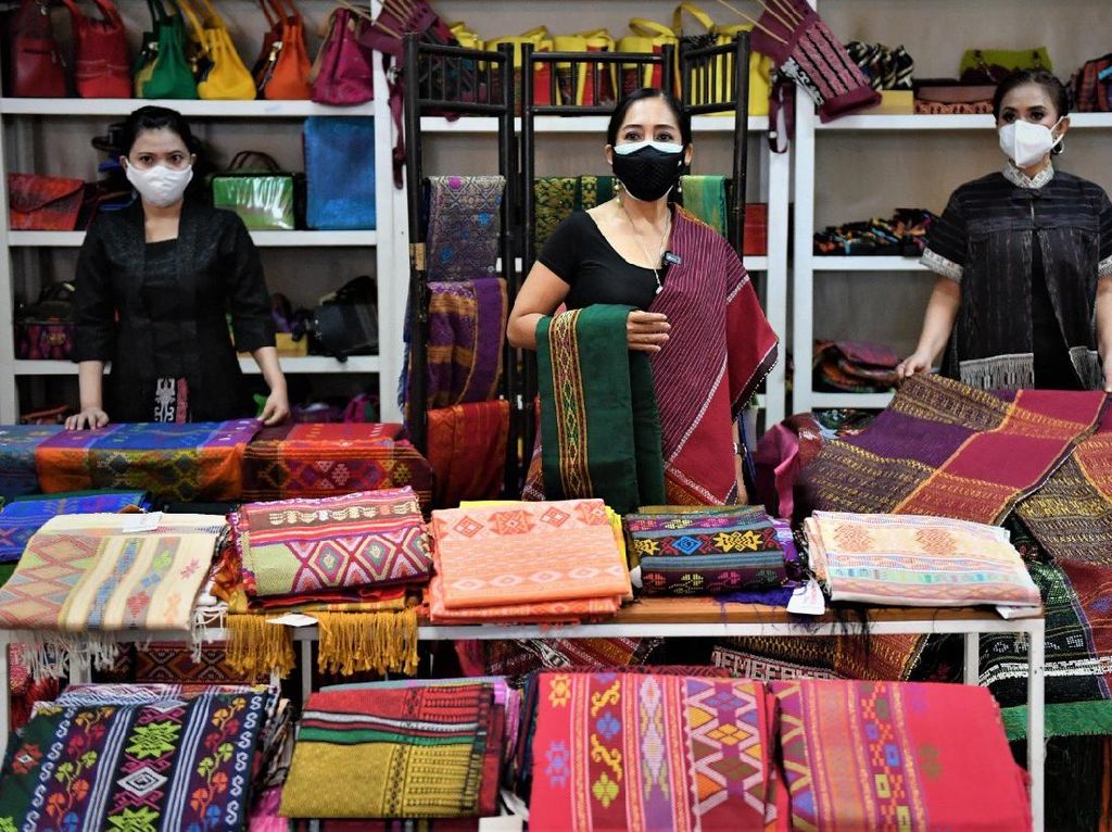 Kemenkop UKM-Dekranas Gelar Lomba Cerita Wastra 2021 Kemenkop UKM-Dekranas Gelar Lomba Cerita Wastra 2021