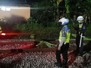 Warga Trenggalek Tewas Tabrakkan Diri ke Kereta di Tulungagung
