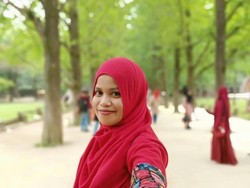 Wanita Ini Jadi Korban Klinik Kecantikan Abal-abal, Jerawat Semakin Parah