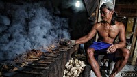Melihat Sentra Pengolahan Ikan Asap Khas Demak