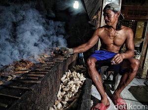 Melihat Sentra Pengolahan Ikan Asap Khas Demak