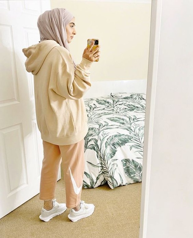 Outfit Olahraga untuk Perempuan