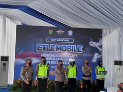 Canggih! e-TLE Mobile Bisa Rekam Kendaraan Kebut-kebutan hingga ODOL