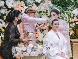 KD untuk Aurel: Aku Tidak Minta Dicintai, Aku Minta Diingat