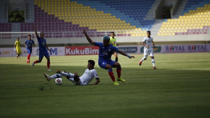 Arema FC vs Tira Persikabo di Piala Menpora 2021.