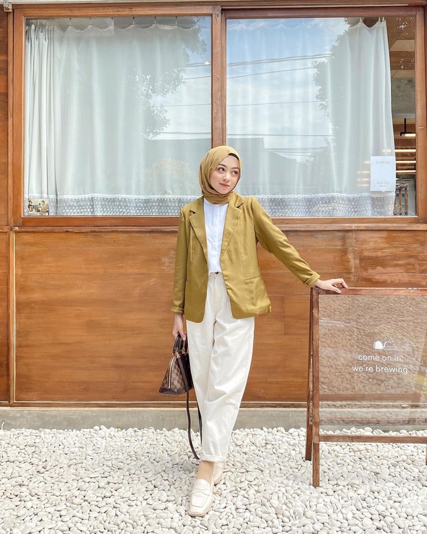Earth tone blazer