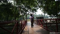 Hutan Kemayoran Wisata Alternatif Warga Ibu Kota