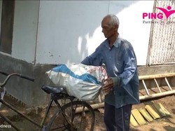 Miris! Kakek Pemulung Ini Tiap Hari Hanya Bawa Bekal Minum Air Keran