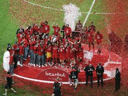 Sami Hyypia Kenang Final Istanbul dan Treble Liverpool 2001