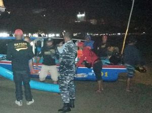 Petugas Gabungan Razia Nelayan Penangkap Banih Lobster di Pangandaran Petugas Gabungan Razia Nelayan Penangkap Banih Lobster di Pangandaran