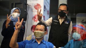 Potret Bima Arya Tinjau Vaksinasi di Mal Kota Bogor