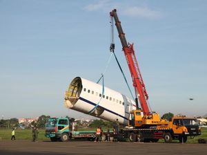 Danlanud Halim Pastikan Black Box Trigana Air yang Tergelincir Masih Utuh