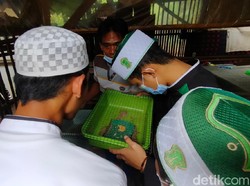 Melihat Santri di Kuningan Belajar Mengolah Sampah dengan Budidaya Maggot