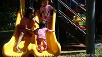 Usai Dibuka, Taman Danau Dampelas Dipenuhi Anak-anak