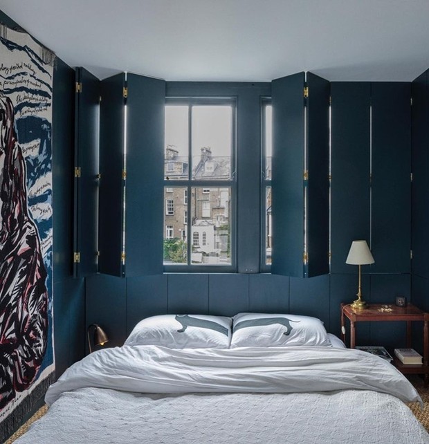 Akun instagram @em_henderson untuk inspirasi dekorasi kamar mu