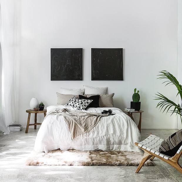 Akun instagram @indiehomecollective untuk inspirasi dekorasi kamar mu