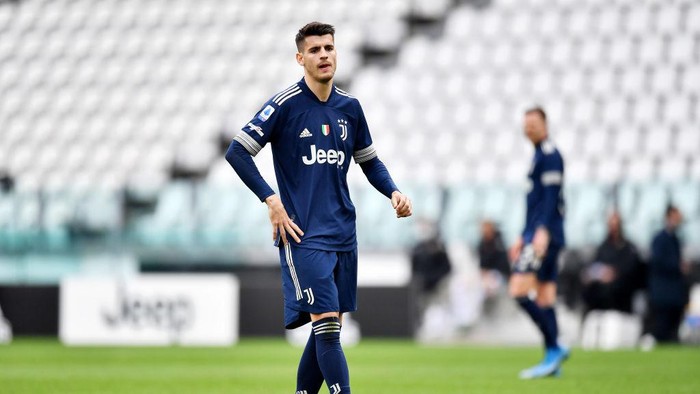 TURIN, ITALY - MARCH 21: Alvaro Morata of Juventus looks on during the Serie A match between Juventus and Benevento Calcio at Allianz Stadium on March 21, 2021 in Turin, Italy. Sporting stadiums around Italy remain under strict restrictions due to the Coronavirus Pandemic as Government social distancing laws prohibit fans inside venues resulting in games being played behind closed doors. (Photo by Valerio Pennicino/Getty Images)