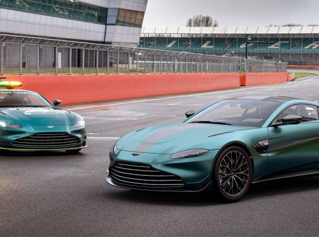 Safety Car Formula 1 Seharga Rp 2,8 Miliar Safety Car Formula 1 Seharga Rp 2,8 Miliar