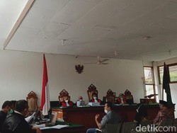 Eks Bupati Ojang Sohandi Jadi Saksi Kasus Pungutan Tes CPNS Subang