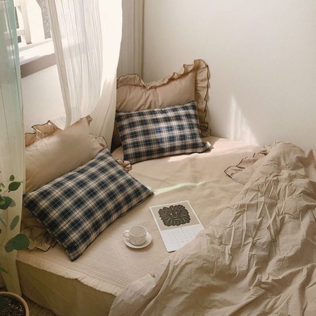 Bedding set.