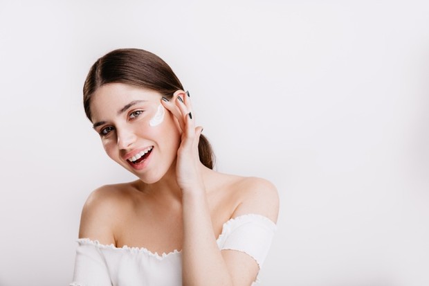 Hasil cepat dan instan oleh krim berbahaya/freepik.com