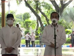 Jokowi Pantau Vaksinasi AstraZeneca di Jombang