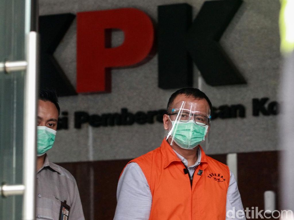 Didakwa Terima Rp 25,7 M Terkait Ekspor Benur, Edhy Prabowo Tak Melawan