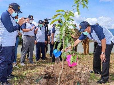 Momen Wamen PUPR Peringati Hari Air Dunia 2021