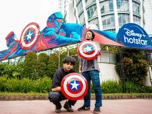 Sambut The Falcon and the Winter Soldier, Duo Seniman Indonesia Bikin Mural