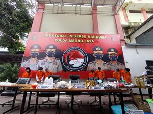 Polda Metro Bongkar Pabrik Ganja Sintetis di Apartemen, 7 Pelaku Diciduk