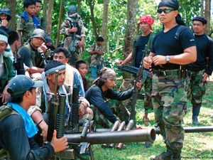 Sandera Terakhir Abu Sayyaf Asal Indonesia Dibebaskan Militer Filipina Sandera Terakhir Abu Sayyaf Asal Indonesia Dibebaskan Militer Filipina