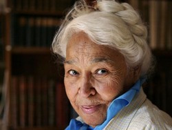 Sastrawan Feminis Mesir Nawal El Saadawi Meninggal Dunia