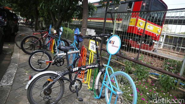 Stasiun Bekasi Juga Punya Fasilitas Parkir Sepeda Lho