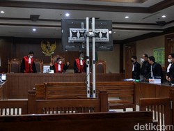 Saat Terpidana Bansos Corona Catut Nama Juliari untuk Takut-takuti PPK Kemensos