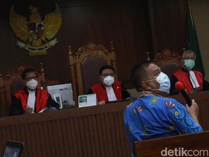 Tersangka Kasus Korupsi Bansos Corona Jalani Sidang Lanjutan