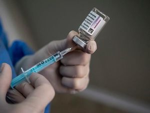 Vaksin AstraZeneca yang Disetop Sementara Jalani Uji Sterilitas-Toksisitas Vaksin AstraZeneca yang Disetop Sementara Jalani Uji Sterilitas-Toksisitas
