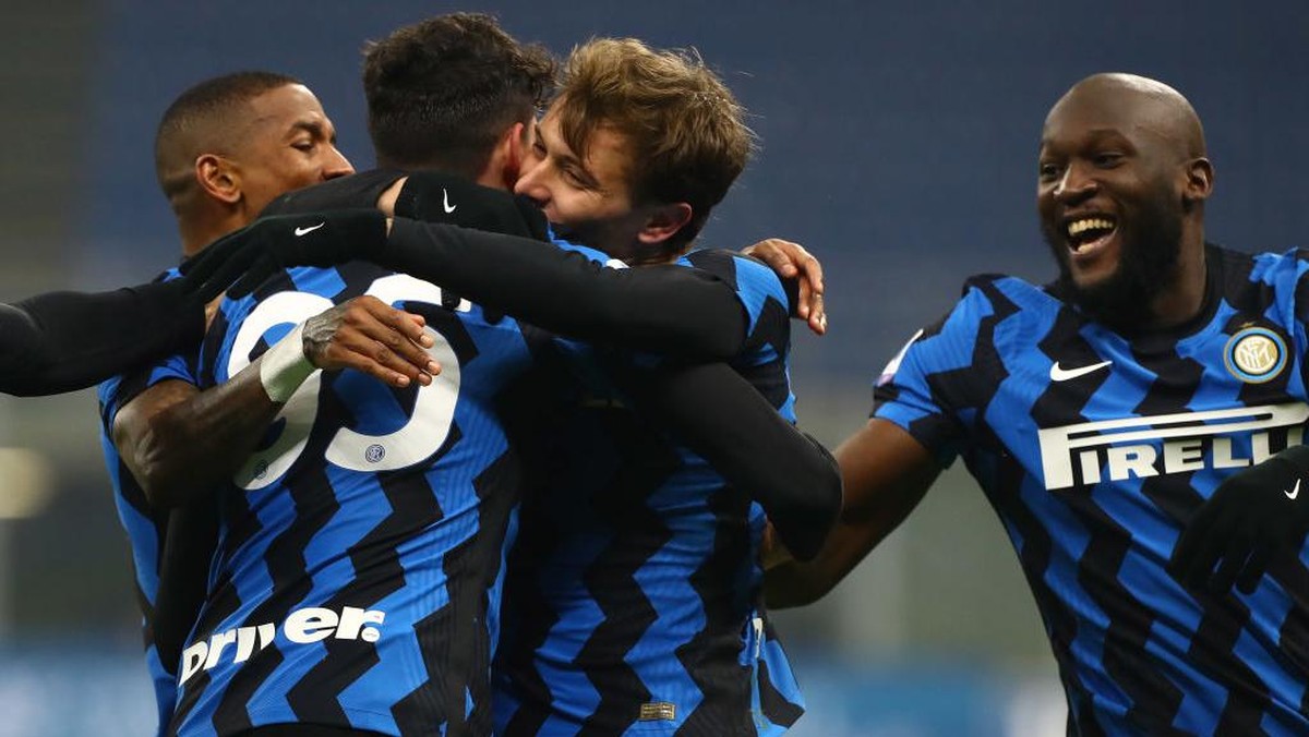 Roberto Mancini menunggu pemain Inter Milan untuk bergabung ke timnas Italia (Foto: Getty Images/Marco Luzzani)