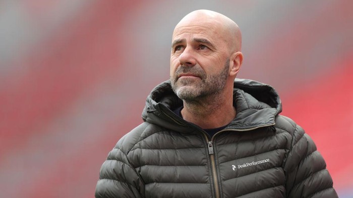 LEVERKUSEN, GERMANY - MARCH 14: Peter Bosz, Head Coach of Bayer Leverkusen looks on prior to the Bundesliga match between Bayer 04 Leverkusen and DSC Arminia Bielefeld at BayArena on March 14, 2021 in Leverkusen, Germany. Sporting stadiums around Germany remain under strict restrictions due to the Coronavirus Pandemic as Government social distancing laws prohibit fans inside venues resulting in games being played behind closed doors. (Photo by Friedemann Vogel - Pool/Getty Images)