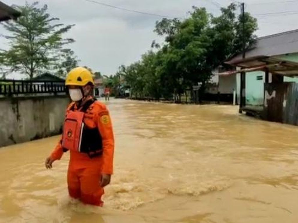Banjir di Balikpapan, Ratusan Rumah Warga Terendam Banjir di Balikpapan, Ratusan Rumah Warga Terendam