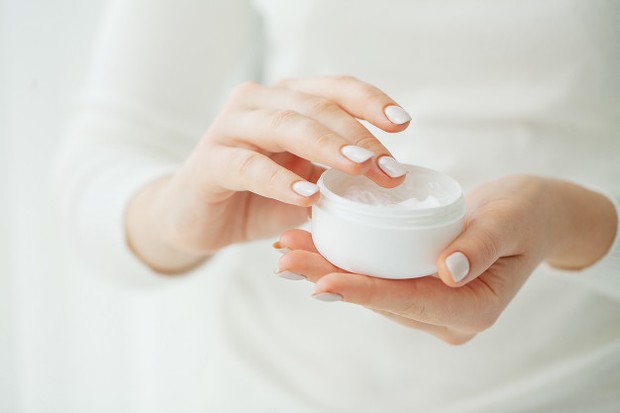 8 Kandungan Skincare yang Berbahaya untuk Kulit