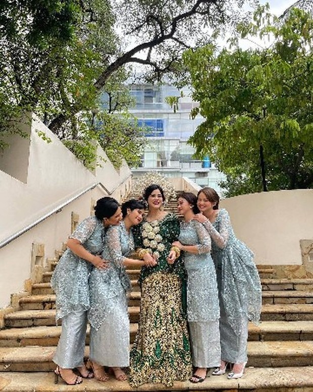 Inspirasi Kebaya Mint/Foto: instagram.com/enzystoria kebaya mint