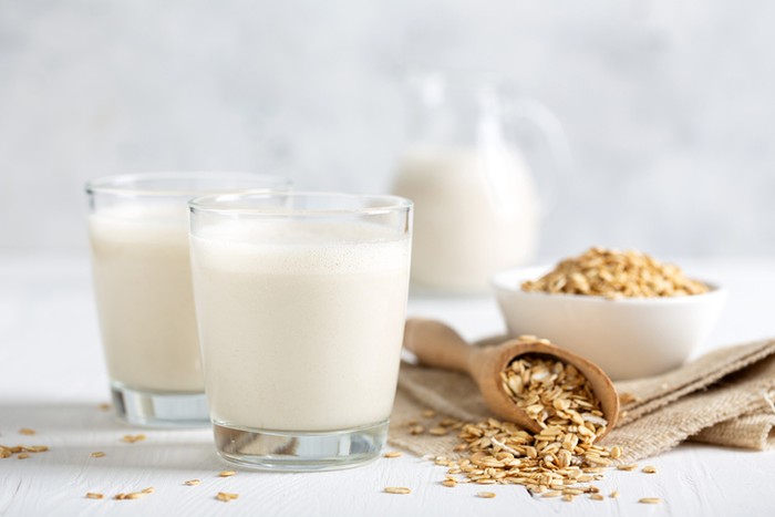 Manfaat Oat Milk, Susu Nabati yang Tengah Naik Daun Manfaat Oat Milk, Susu Nabati yang Tengah Naik Daun