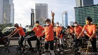 Menteri Sandi Ngantor Gowes Sepeda