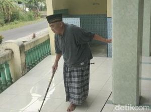 Mengapa Muazin Bersuara Merdu Ini Buta? Mengapa Muazin Bersuara Merdu Ini Buta?