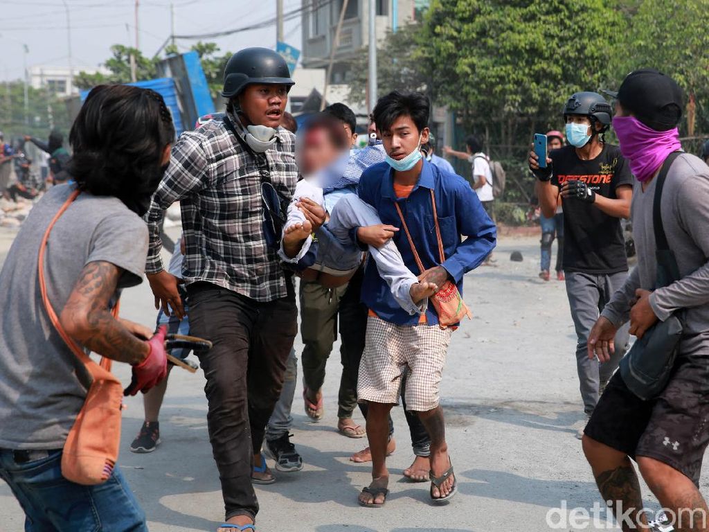 Aparat Keamanan Myanmar Tembakan Granat ke Pengunjuk Rasa, 80 Orang Tewas