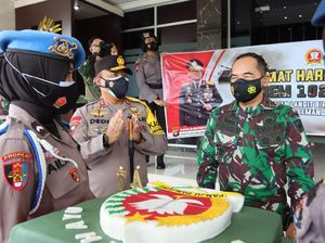 HUT Ke-47, Korem 102 Panju/Panjung Dapat Kejutan dari Kapolda Kalteng HUT Ke-47, Korem 102 Panju/Panjung Dapat Kejutan dari Kapolda Kalteng